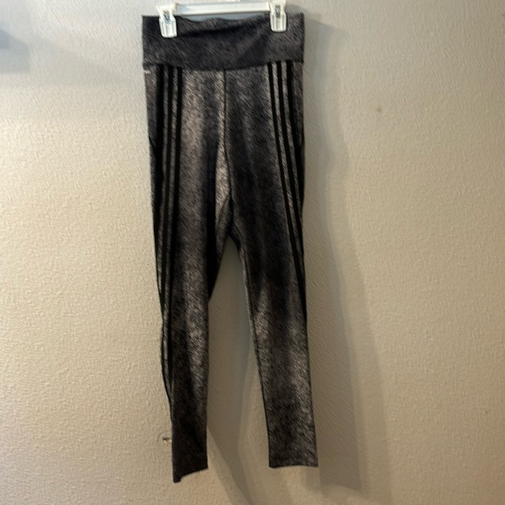 Adidas Aeroready graph leggings size small